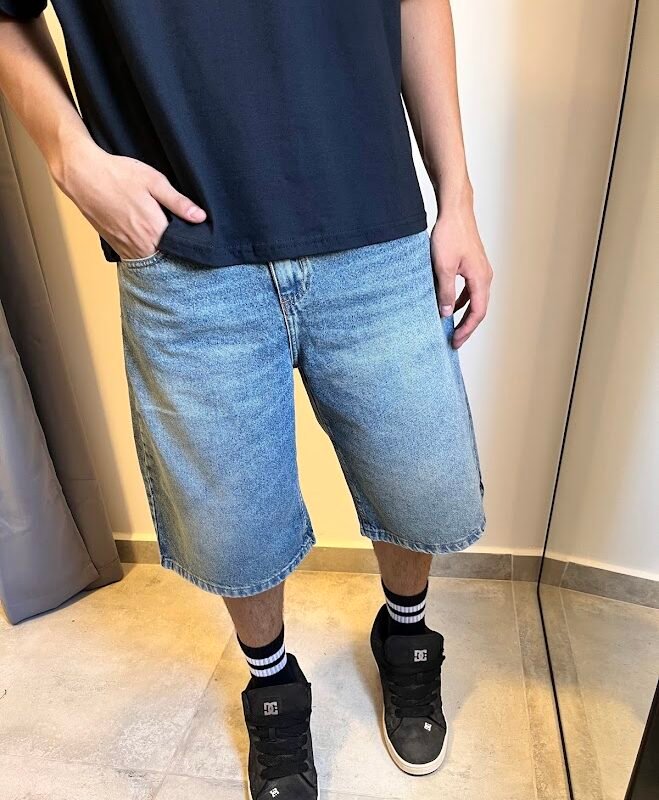 Bermuda Baggy Desgastada